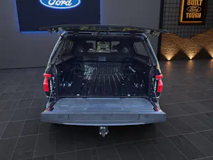 Ford F-Pickup F-150 LIGHTNING STANDARD RANGE BATTERY SUPER-CREW LARIAT Launch Edition 4x4