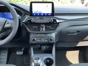 Ford Kuga 2.0 EcoBlue DIESEL 120 PS ST-Line X 4x4 AUTOMAT