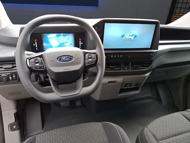 Ford E-Transit Custom Van 320 L1 218 PS Trend (bis 150km/h)