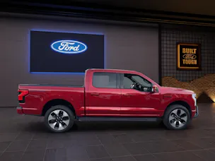 Ford F-Pickup F-150 LIGHTNING EXTENDED RANGE BATTERY SUPER-CREW PLATINUM 4x4