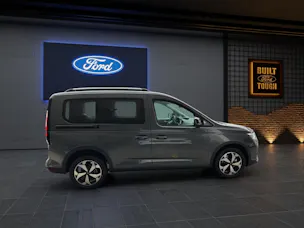 Ford TOURNEO Connect 2.0 EcoBlue 122 PS ACTIVE AUTOMAT