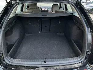 Škoda Octavia Combi 1.5 TSI mHEV 110 kW Selection *** ANHÄNGERKUPPLUNG & PANORAMADACH ***