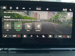 Škoda Octavia Combi 1.5 TSI mHEV 110 kW Selection *** ANHÄNGERKUPPLUNG & PANORAMADACH ***