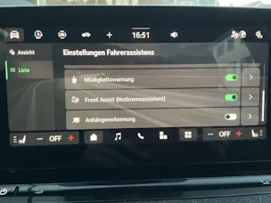 Škoda Octavia Combi 1.5 TSI mHEV 110 kW Selection *** ANHÄNGERKUPPLUNG & PANORAMADACH ***