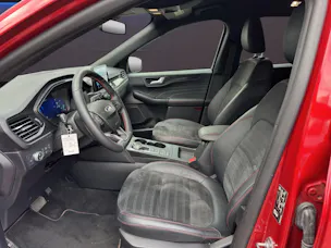 Ford Kuga 2.5i FHEV FULL-HYBRID 190 PS ST-Line X 4x4 AUTOMAT