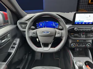 Ford Kuga 2.5i FHEV FULL-HYBRID 190 PS ST-Line X 4x4 AUTOMAT