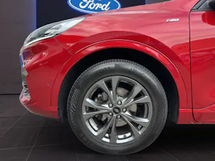 Ford Kuga 2.5i FHEV FULL-HYBRID 190 PS ST-Line X 4x4 AUTOMAT