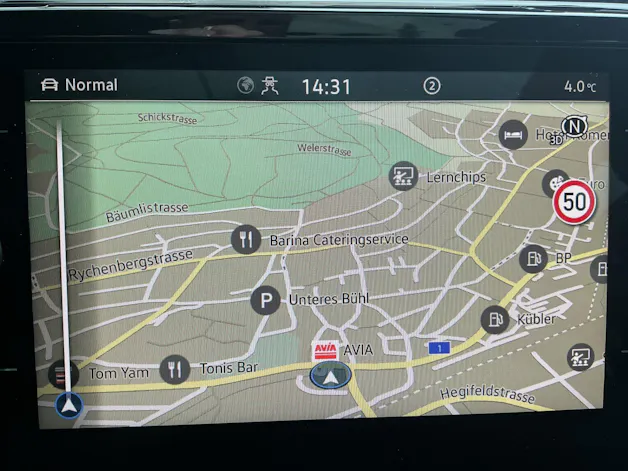 VW Touran 1.5 TSI DSG HIGHLINE R-LINE *** PANORAMAGLASDACH ***