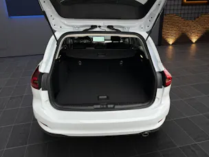 Ford Focus Kombi 1.0i EcoBoost Hybrid 155 PS Titanium AUTOMAT