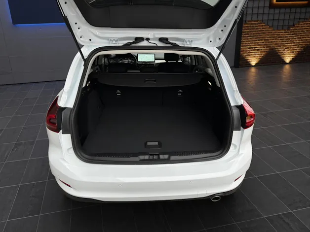 Ford Focus Kombi 1.0i EcoBoost Hybrid 155 PS Titanium AUTOMAT