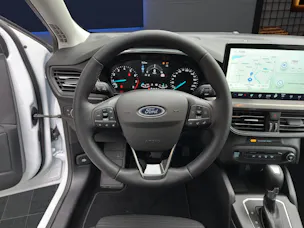 Ford Focus Kombi 1.0i EcoBoost Hybrid 155 PS Titanium AUTOMAT