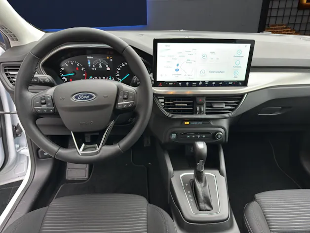 Ford Focus Kombi 1.0i EcoBoost Hybrid 155 PS Titanium AUTOMAT