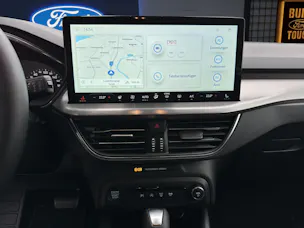 Ford Focus Kombi 1.0i EcoBoost Hybrid 155 PS Titanium AUTOMAT