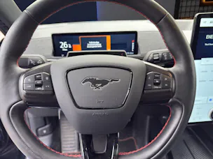 Ford Mustang Mach-E Extended Range 99 kWh 371 PS AWD 4x4 AUTOMAT