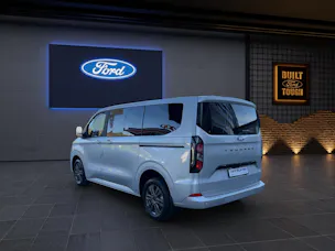 Ford Tourneo Custom Bus 320 L1 2.0 EcoBlue 136 PS Titanium AUTOMAT