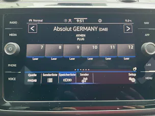 VW Touran 1.5 TSI DSG HIGHLINE R-LINE *** PANORAMAGLASDACH ***