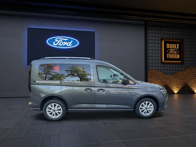 Ford TOURNEO Connect 2.0 EcoBlue 122 PS Titanium AUTOMAT