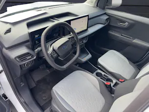 Ford E-Transit Courier Van 136 PS Limited
