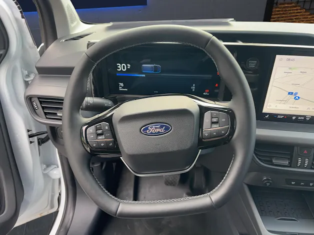 Ford E-Transit Courier Van 136 PS Limited