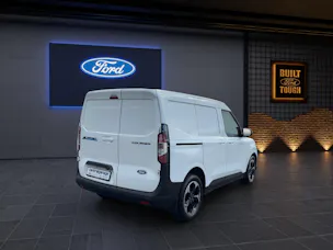 Ford E-Transit Courier Van 136 PS Limited