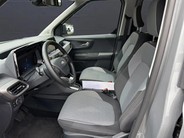 Ford TOURNEO COURIERier 1.0i EcoBoost 125 PS Titanium AUTOMAT