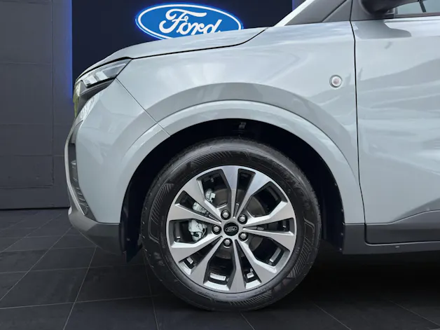 Ford TOURNEO COURIERier 1.0i EcoBoost 125 PS Titanium AUTOMAT