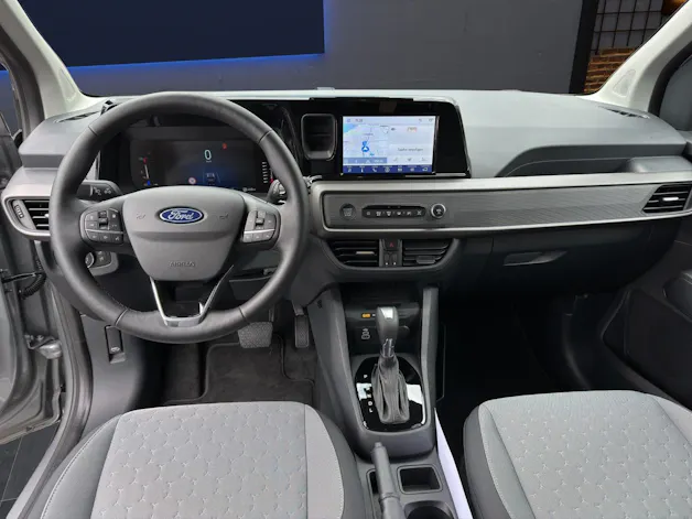 Ford TOURNEO COURIERier 1.0i EcoBoost 125 PS Titanium AUTOMAT