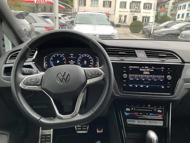 VW Touran 1.5 TSI DSG HIGHLINE R-LINE *** TOP AUSSTATTUNG ***