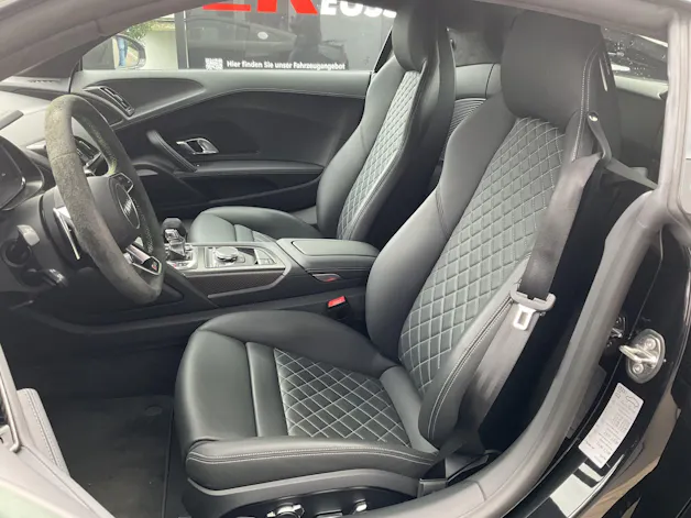 Audi R8 COUPE 5.2 FSI QUATTRO PERFORMANCE *** OPTIK PAKET SCHWARZ & CARBON PAKET ***