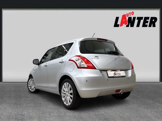 Vehicle image 3 Vehicle image 3