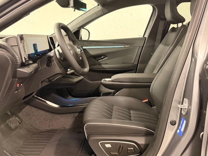 Vehicle image MITSUBISHI ECLIPSE CROSS