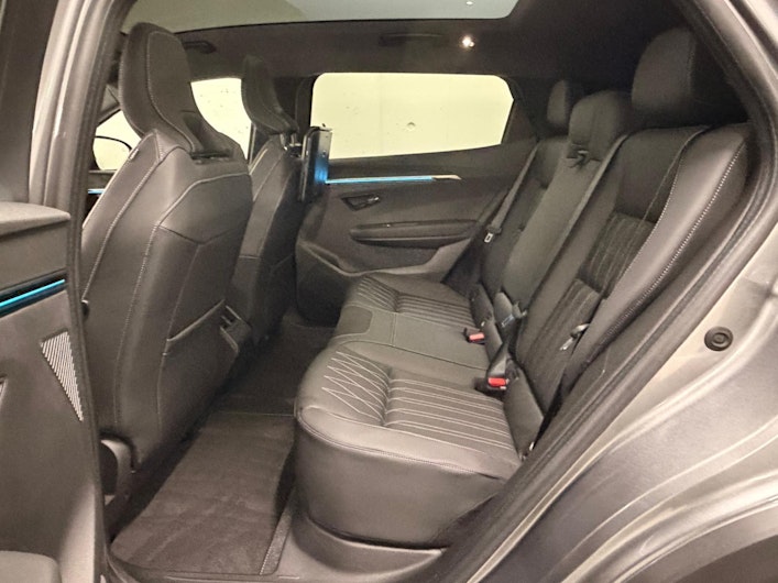 Vehicle image MITSUBISHI ECLIPSE CROSS