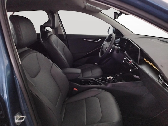 Vehicle image KIA NIRO