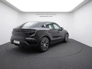 Porsche Macan 4
