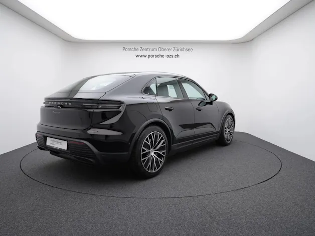 Porsche Macan 4