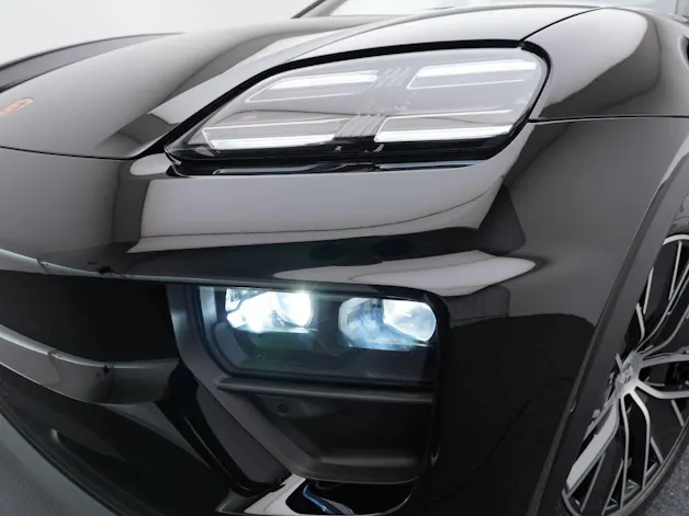 Porsche Macan 4