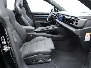 Porsche Macan 4