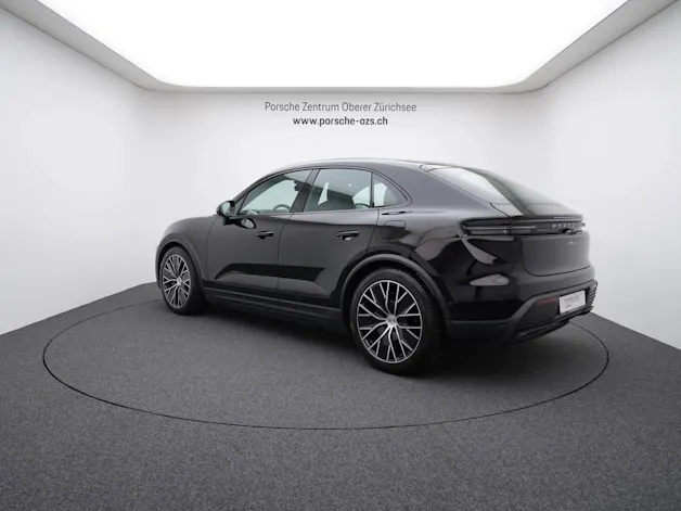 Porsche Macan 4