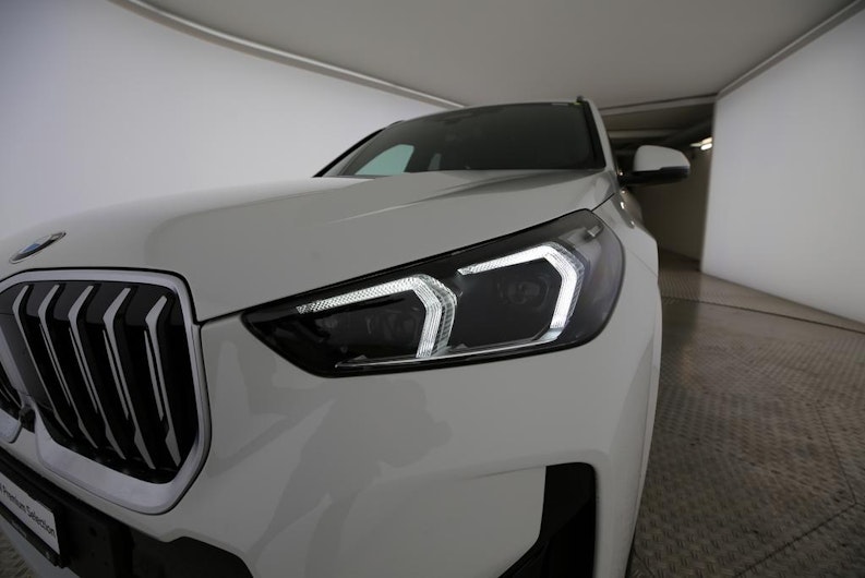 Vehicle image BMW X1
