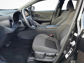 Vehicle image TOYOTA C-HR 2.0 PHEV Swiss Edition