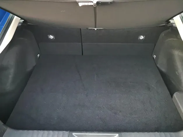Toyota Prius 2.0 Plug-In-Hybrid Style