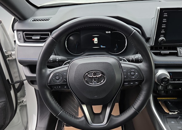 Vehicle image 9 Vehicle image 9