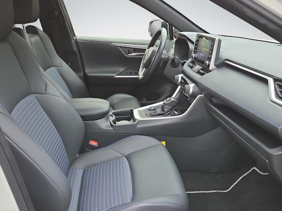 Vehicle image 15 Vehicle image 15