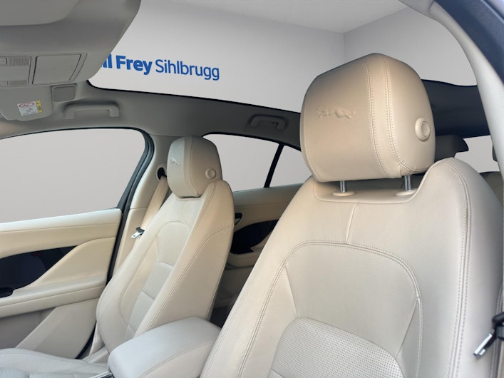 Vehicle image JAGUAR I-PACE