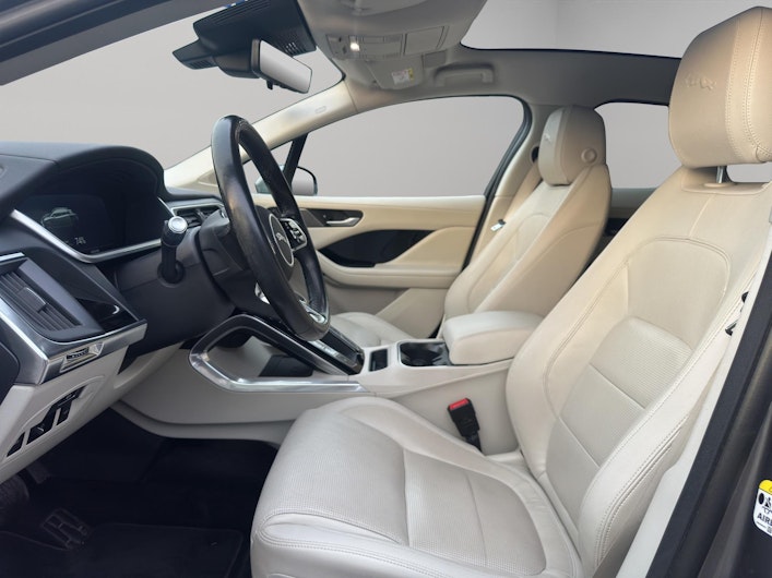 Vehicle image JAGUAR I-PACE