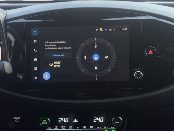 Vehicle image 13 Vehicle image 13