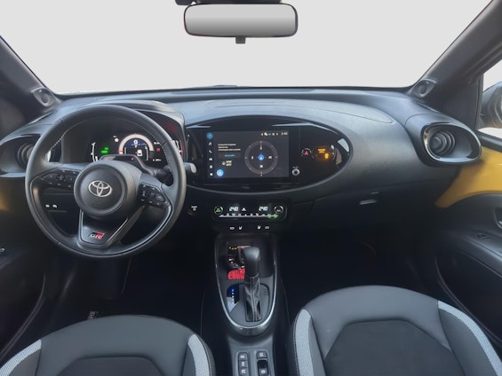 Vehicle image 12 Vehicle image 12