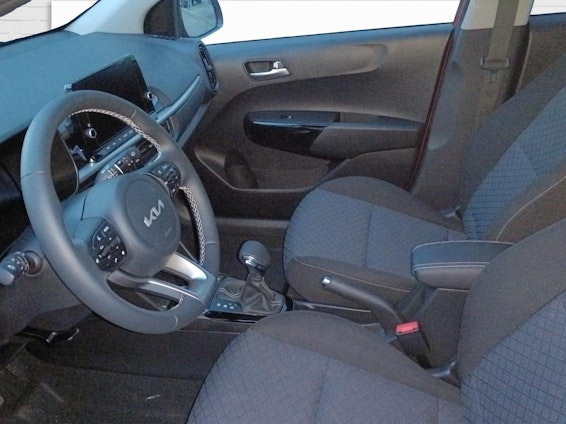 Vehicle image 4 Vehicle image 4