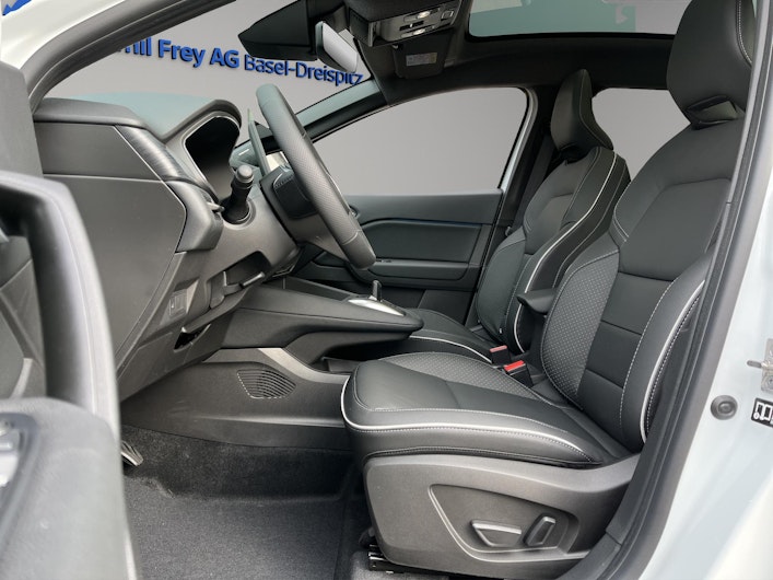 Vehicle image MITSUBISHI GRANDIS