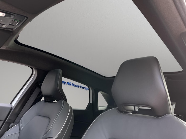 Vehicle image MITSUBISHI GRANDIS